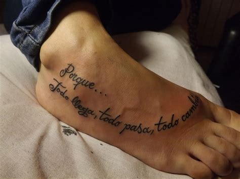 tatuajes de mujer en el pie|Tatuajes para el pie: Dolor, pros, contras e ideas。